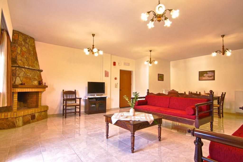 Petrochori Aparthotel Phòng bức ảnh