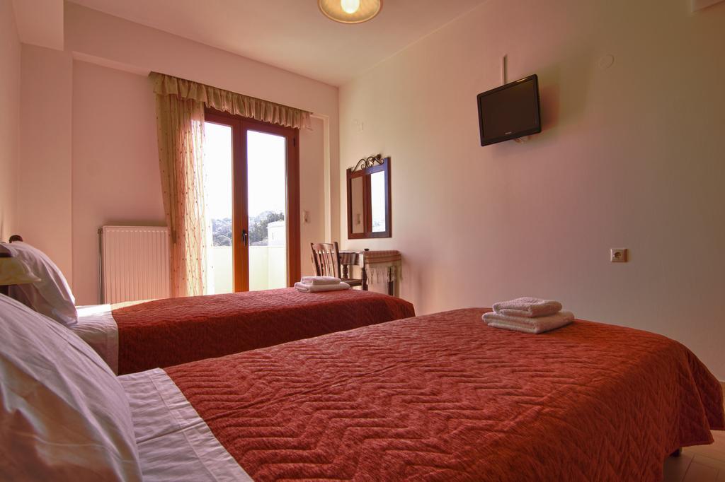 Petrochori Aparthotel Phòng bức ảnh